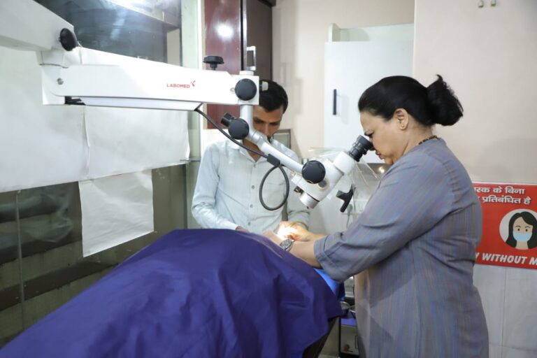 Ear Microscopy & Suction Cleaning